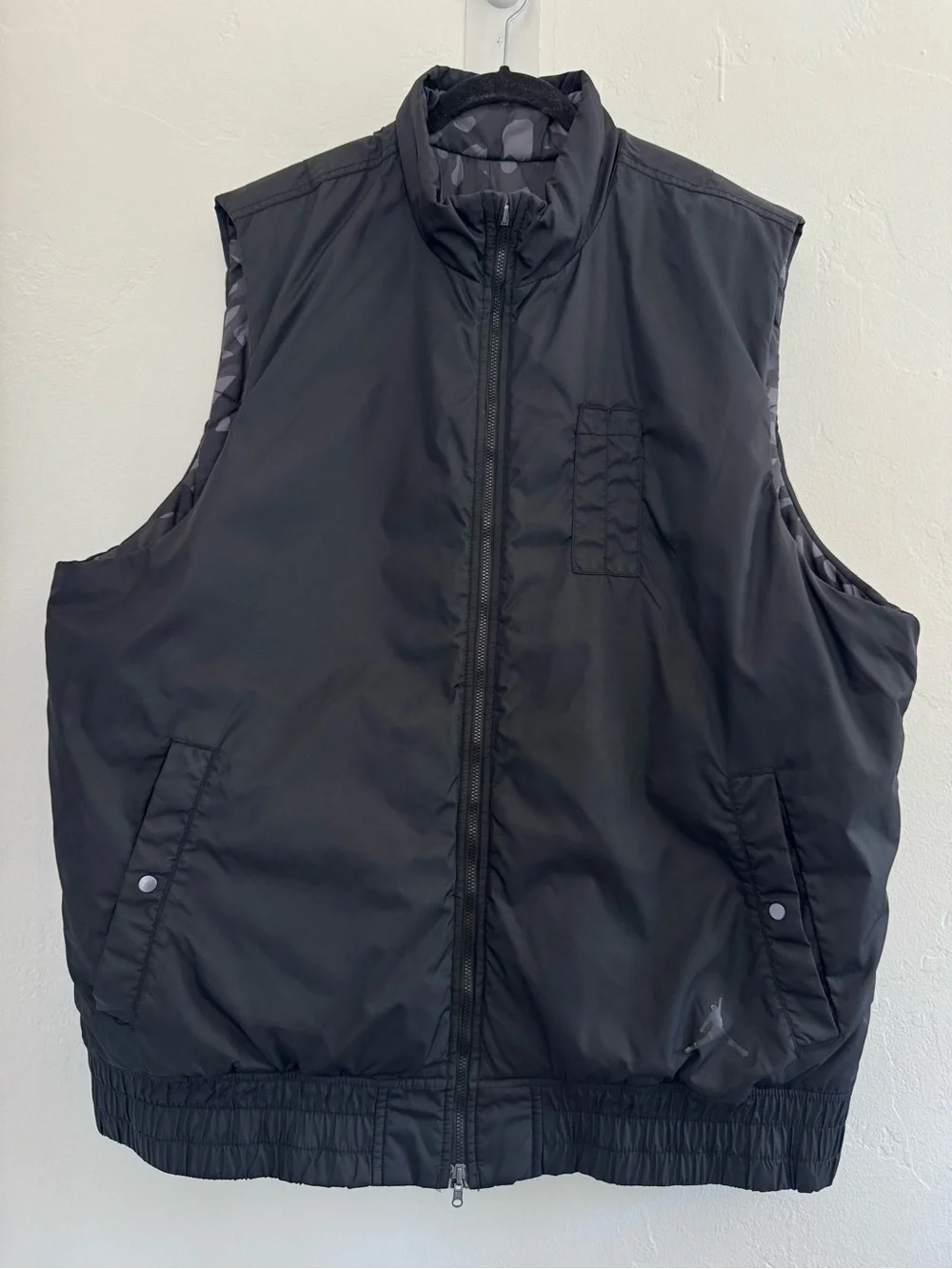 Jordan Fly Vest Reversible Black Cool Grey Camo Insulated Water Repellant